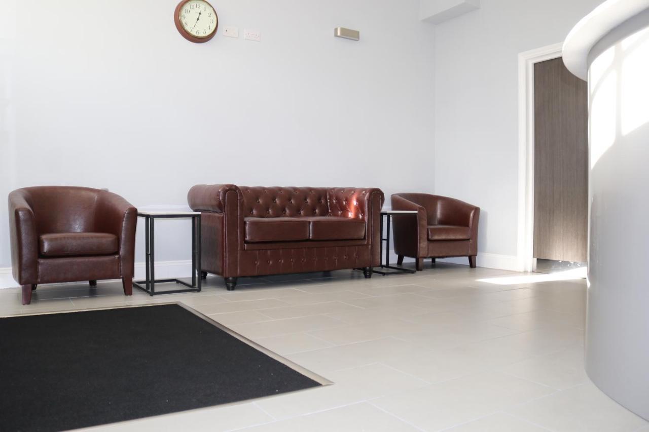 Blue Sapphire Hotel Илфорд Экстерьер фото