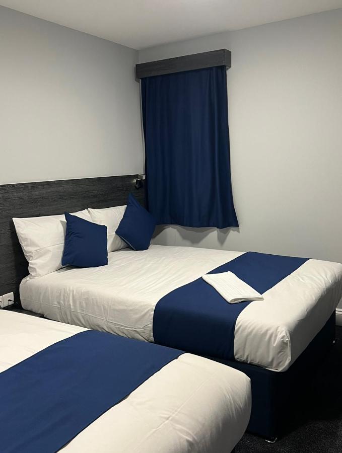 Blue Sapphire Hotel Илфорд Экстерьер фото